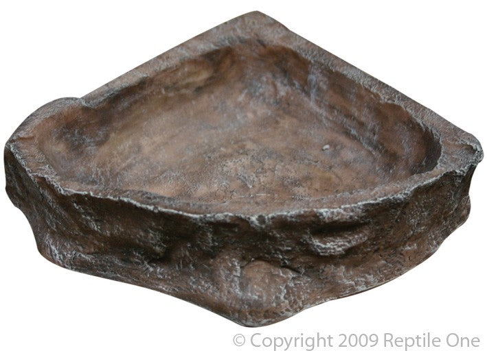 Reptile One Corner Dish 17x15cm Lg